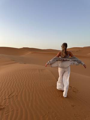 Marokko Sahara Wüste Sanddünen bei Sonnenuntergang